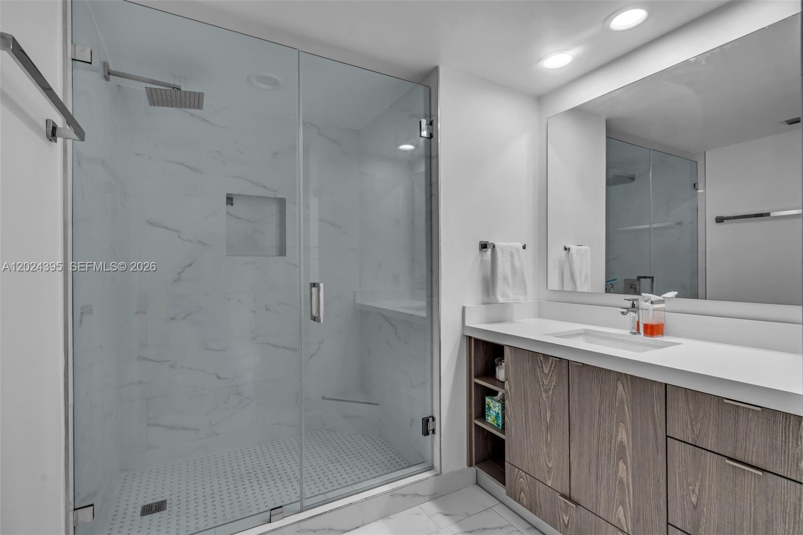 image Platinum Condominium15