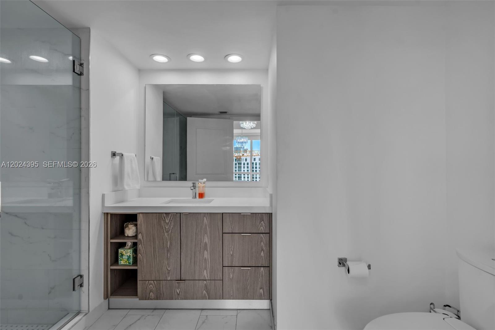 image Platinum Condominium16