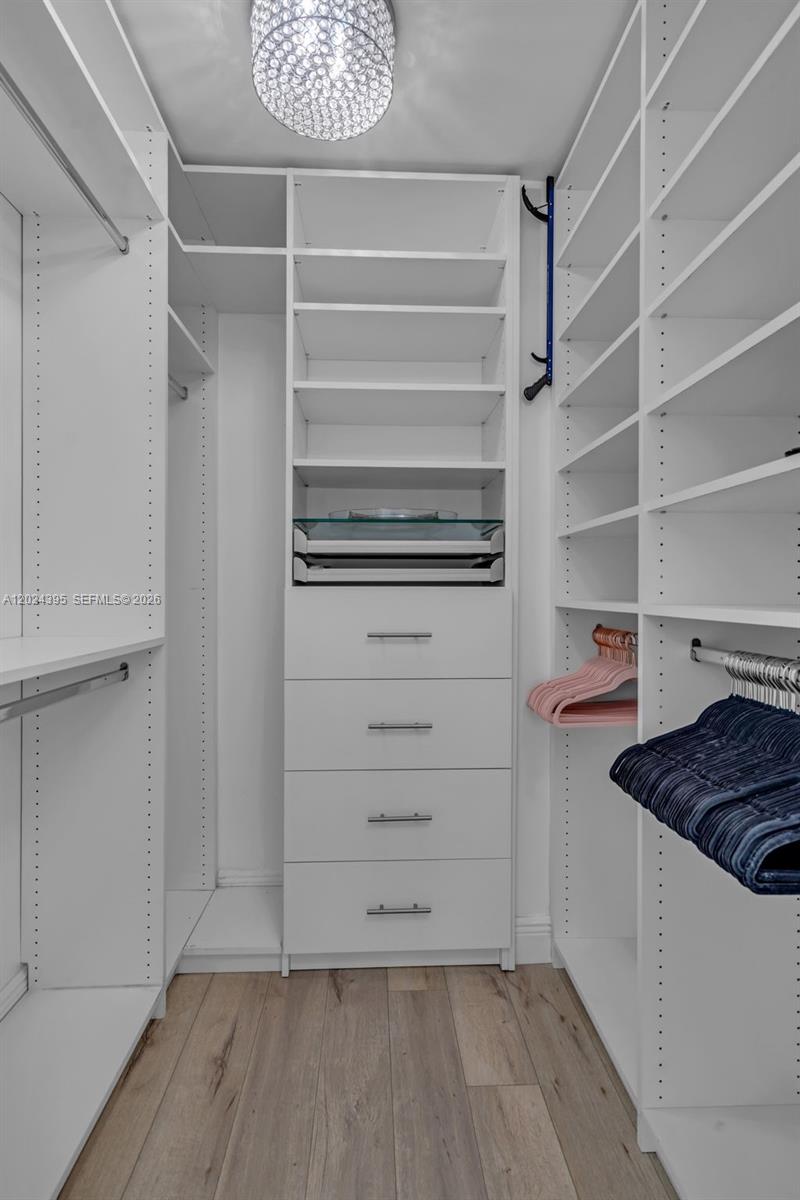image Platinum Condominium17