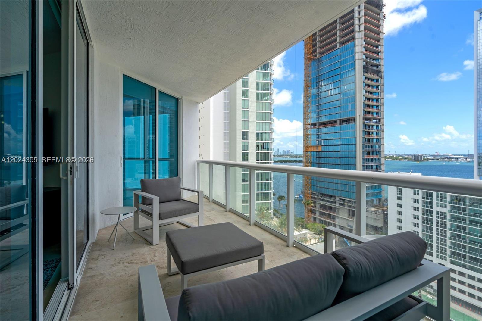 image Platinum Condominium22