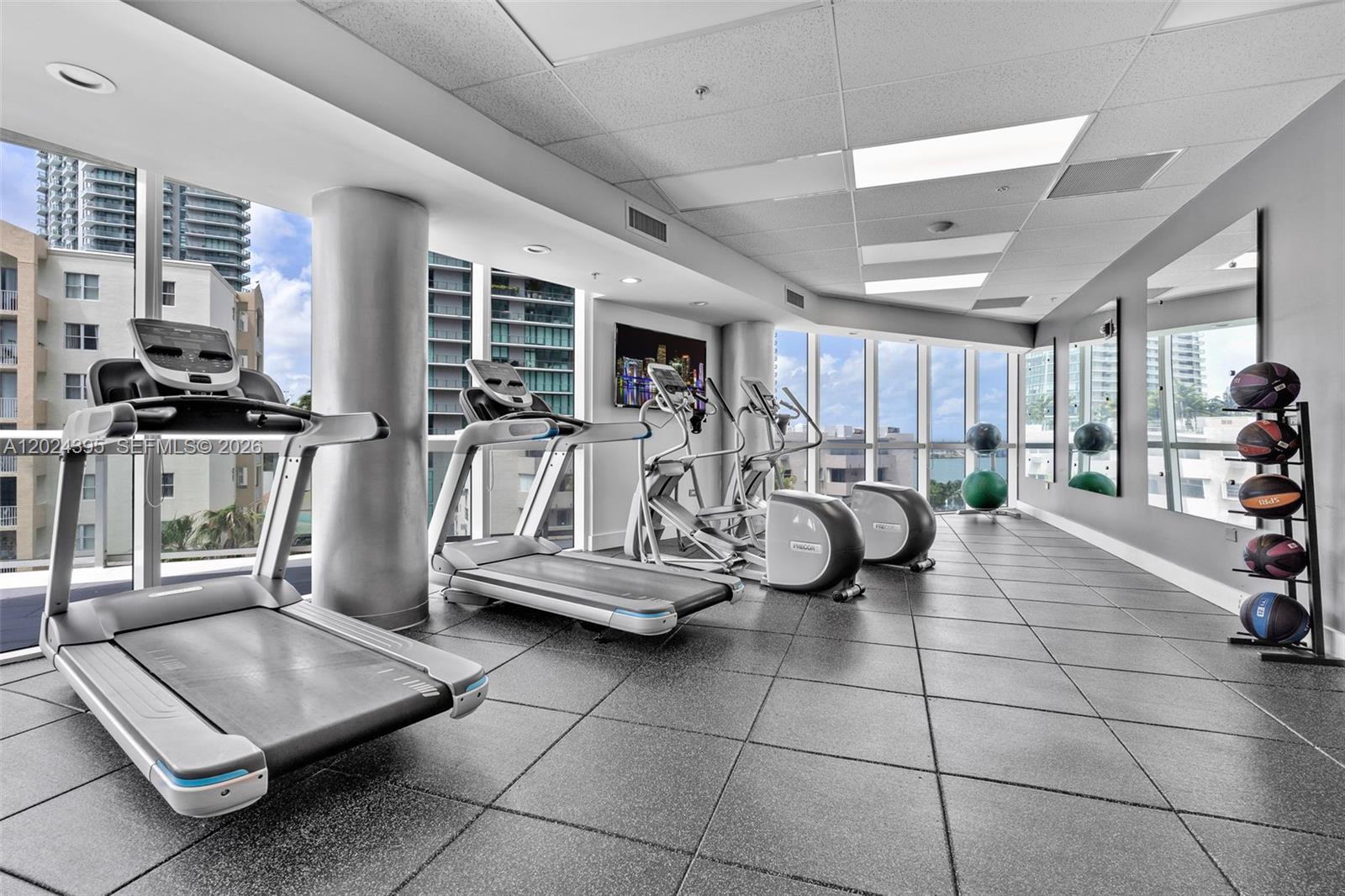 image Platinum Condominium24
