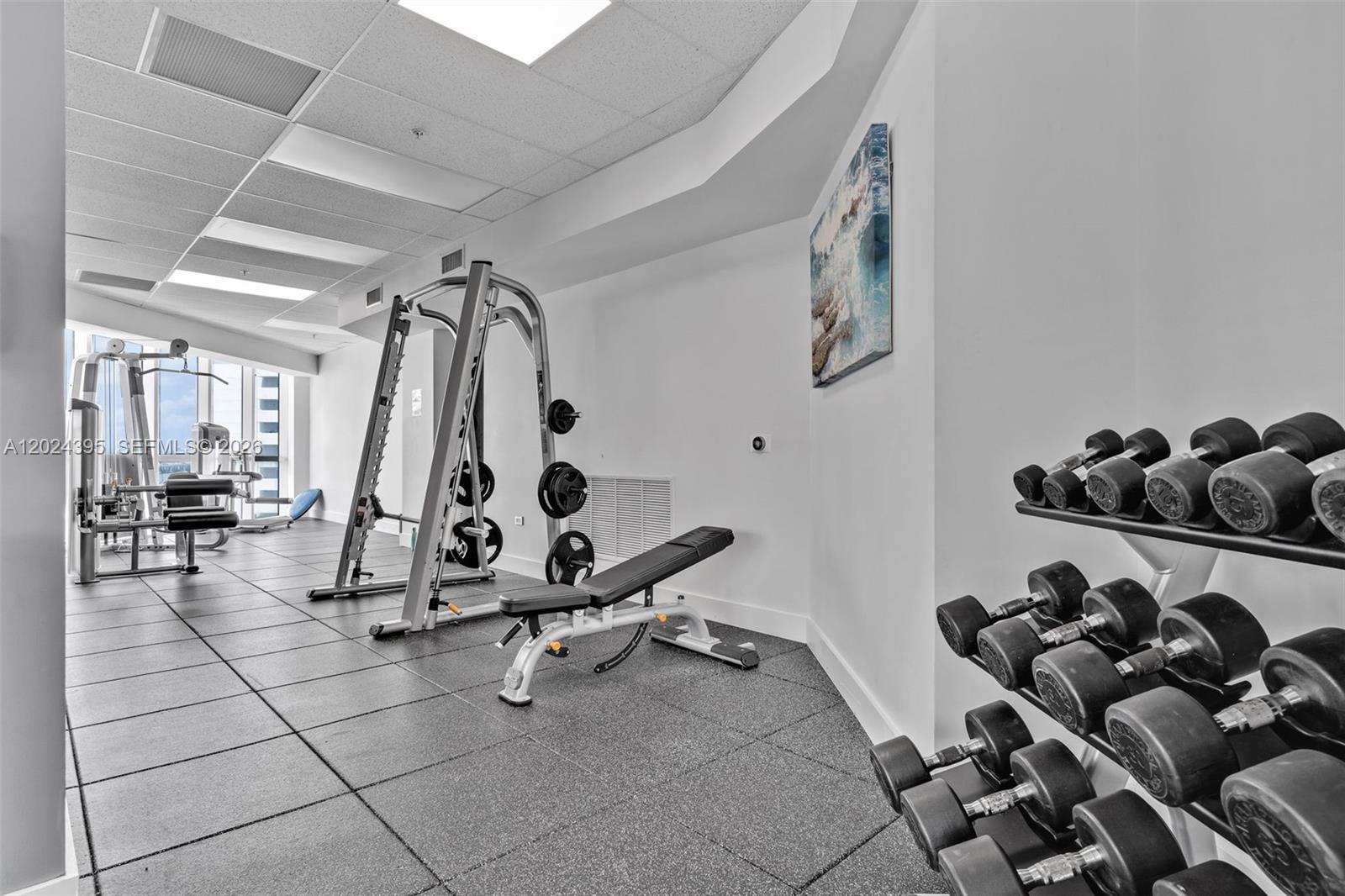 image Platinum Condominium25