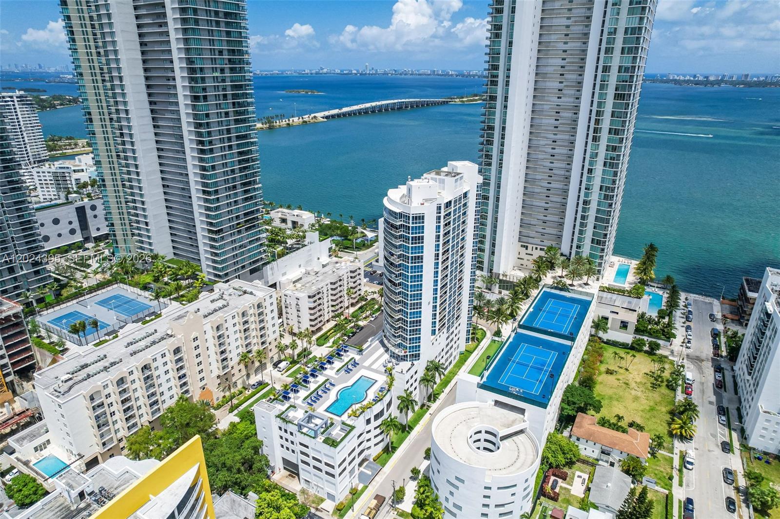 image Platinum Condominium27