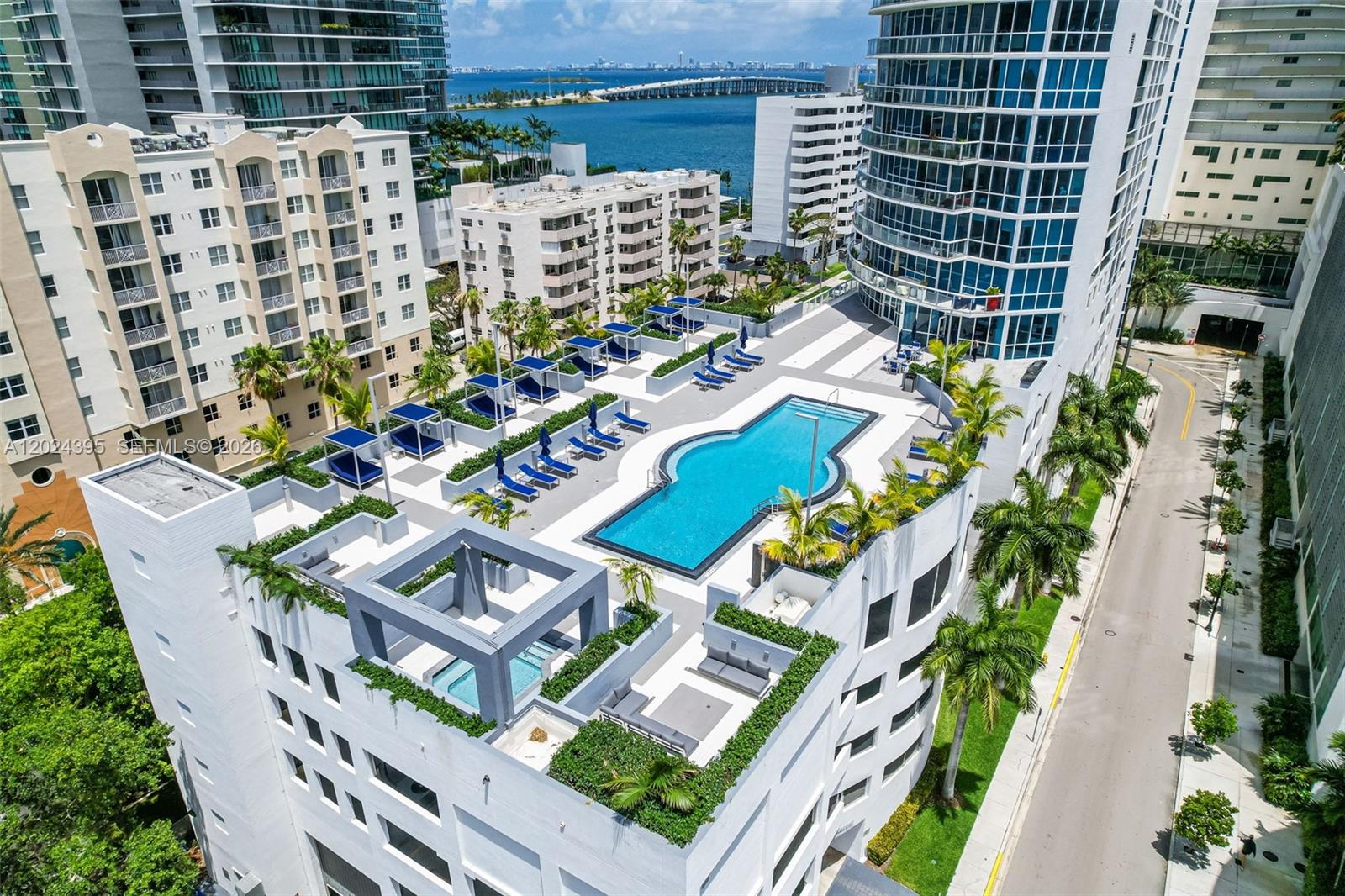 image Platinum Condominium28