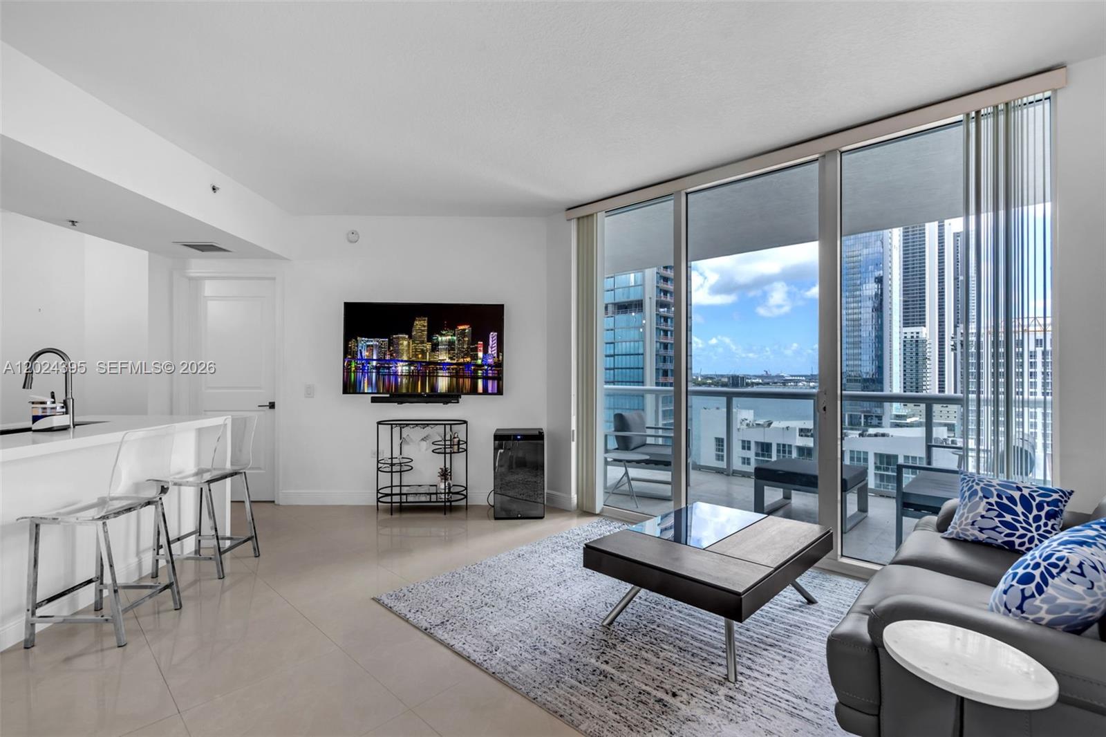 image Platinum Condominium5