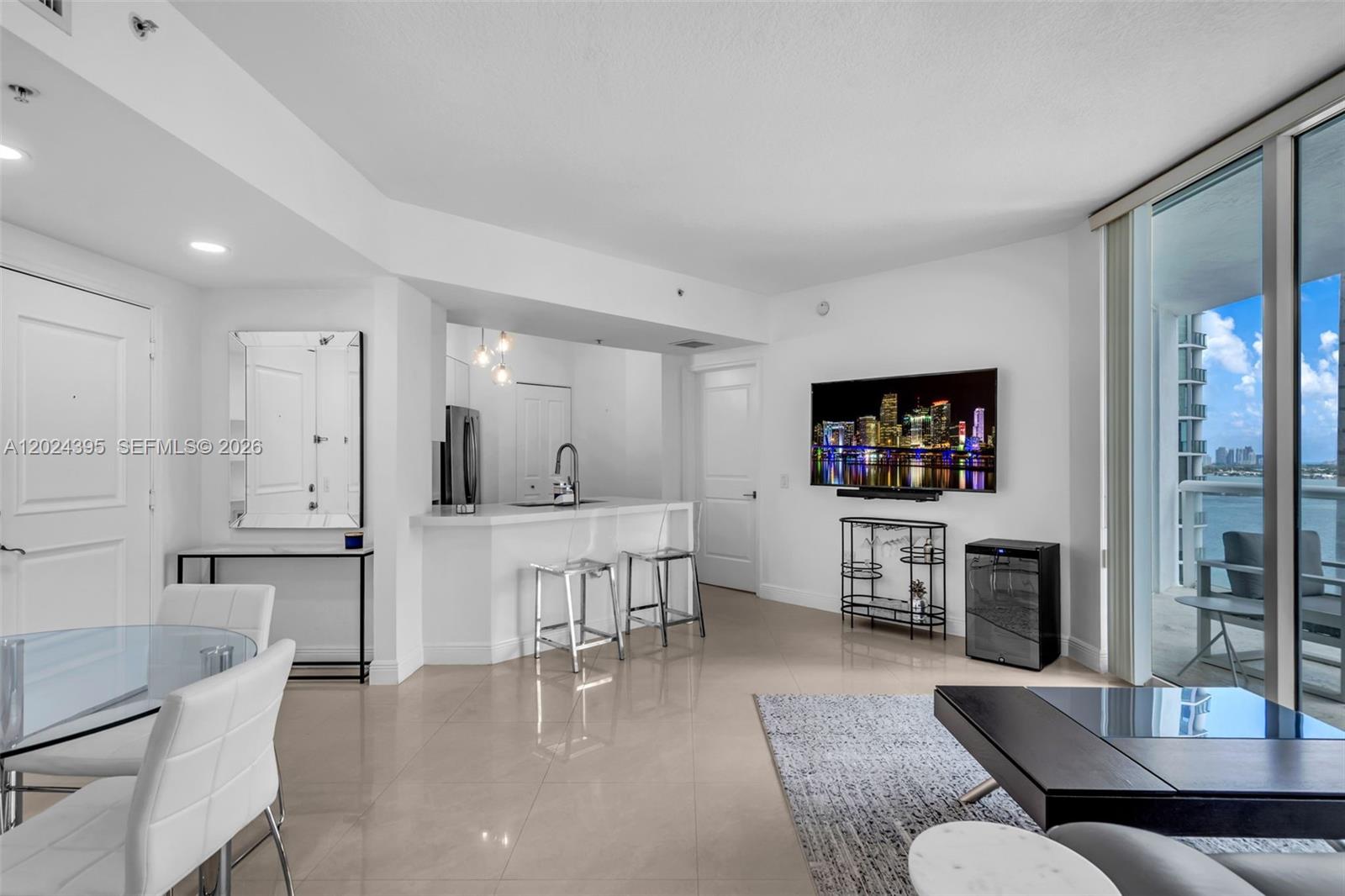image Platinum Condominium6