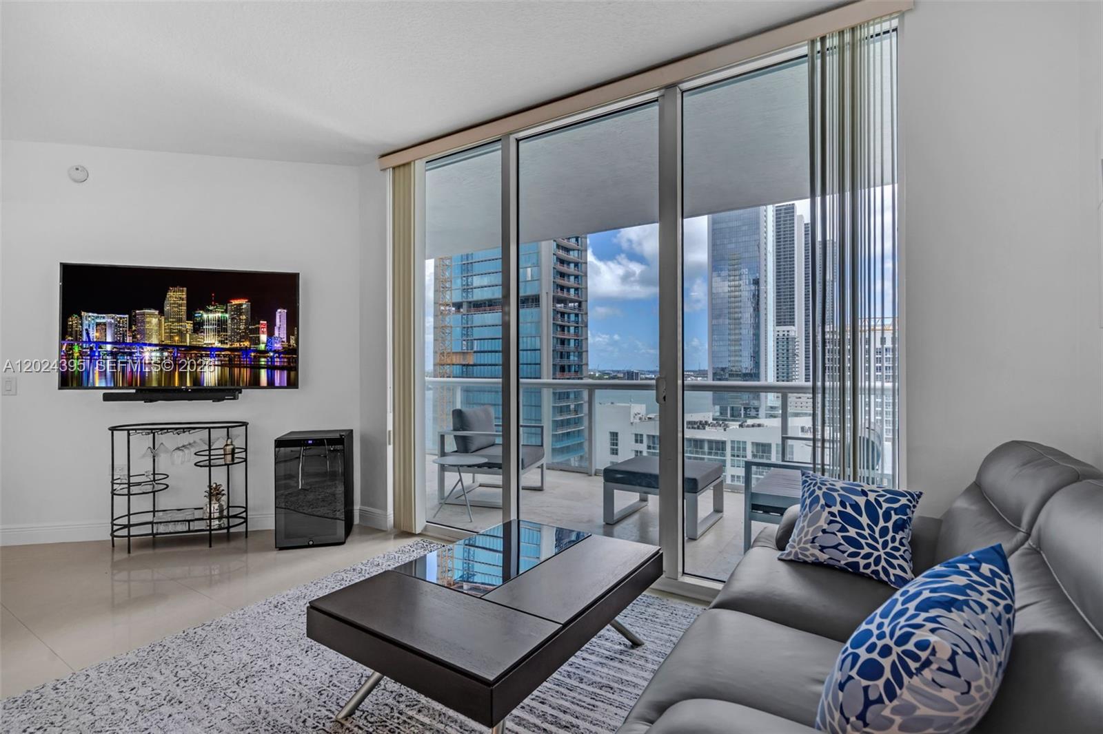 image Platinum Condominium7