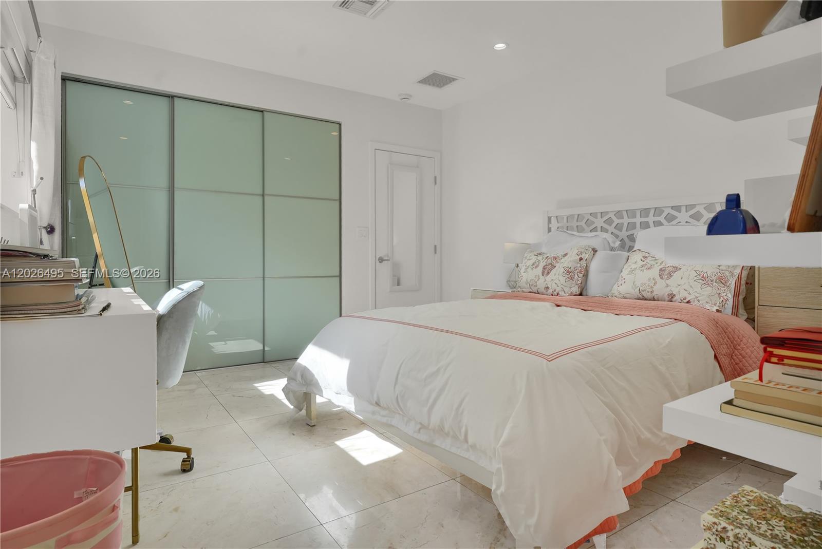 6111 SW 86th St South Miami, FL 33143
