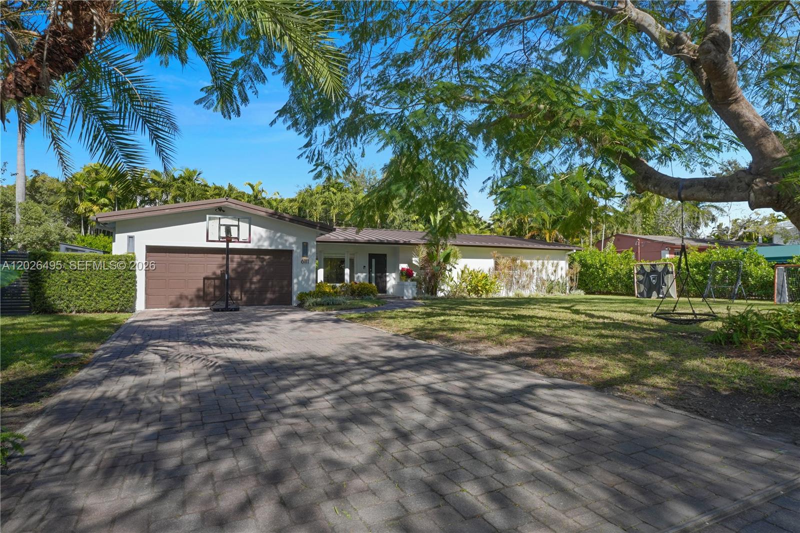 6111 SW 86th St South Miami, FL 33143