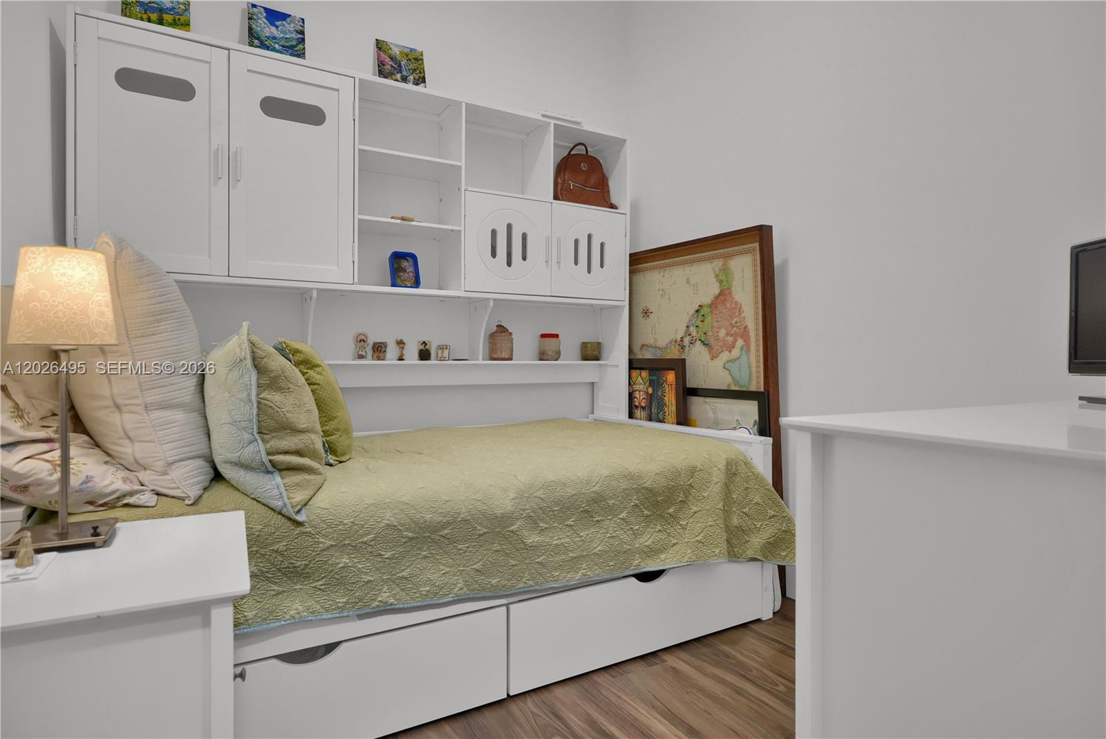 6111 SW 86th St South Miami, FL 33143
