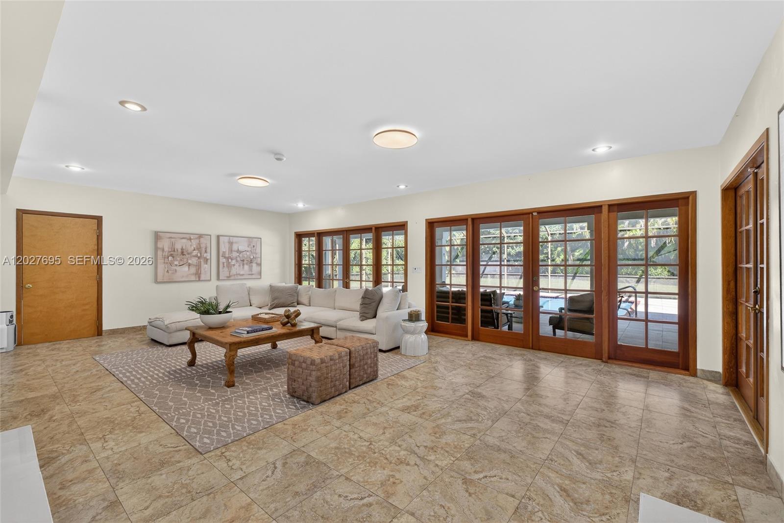 6125 SW 109th St Pinecrest, FL 33156