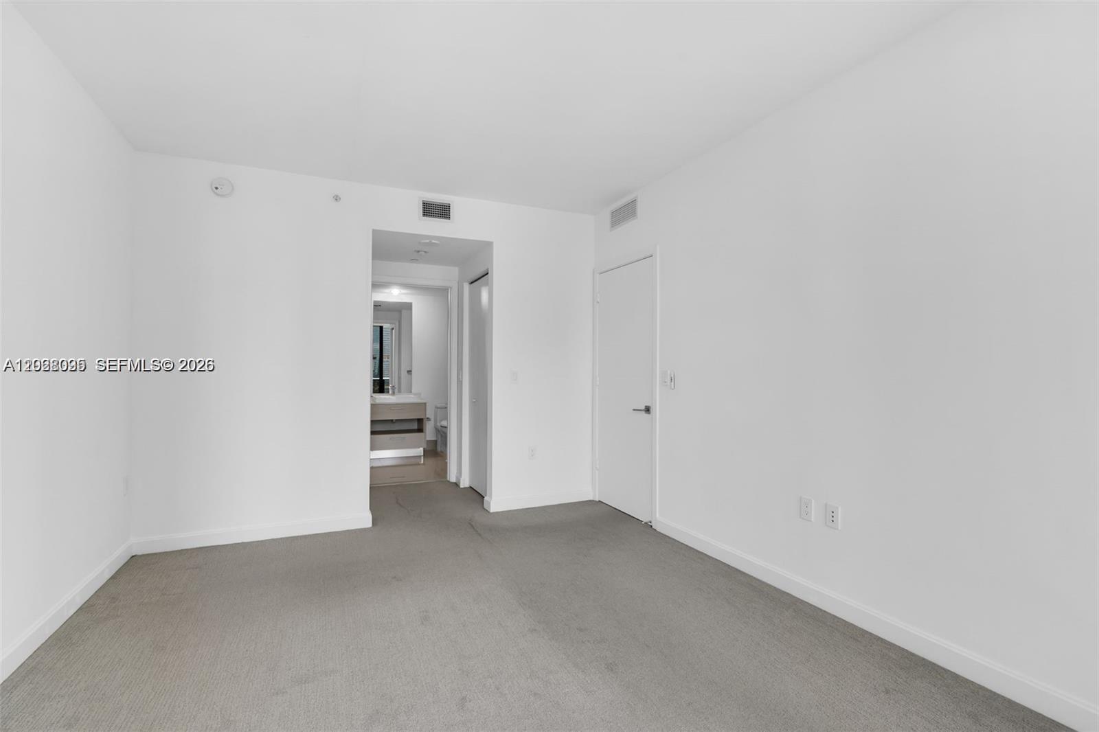image Brickell Heights East10