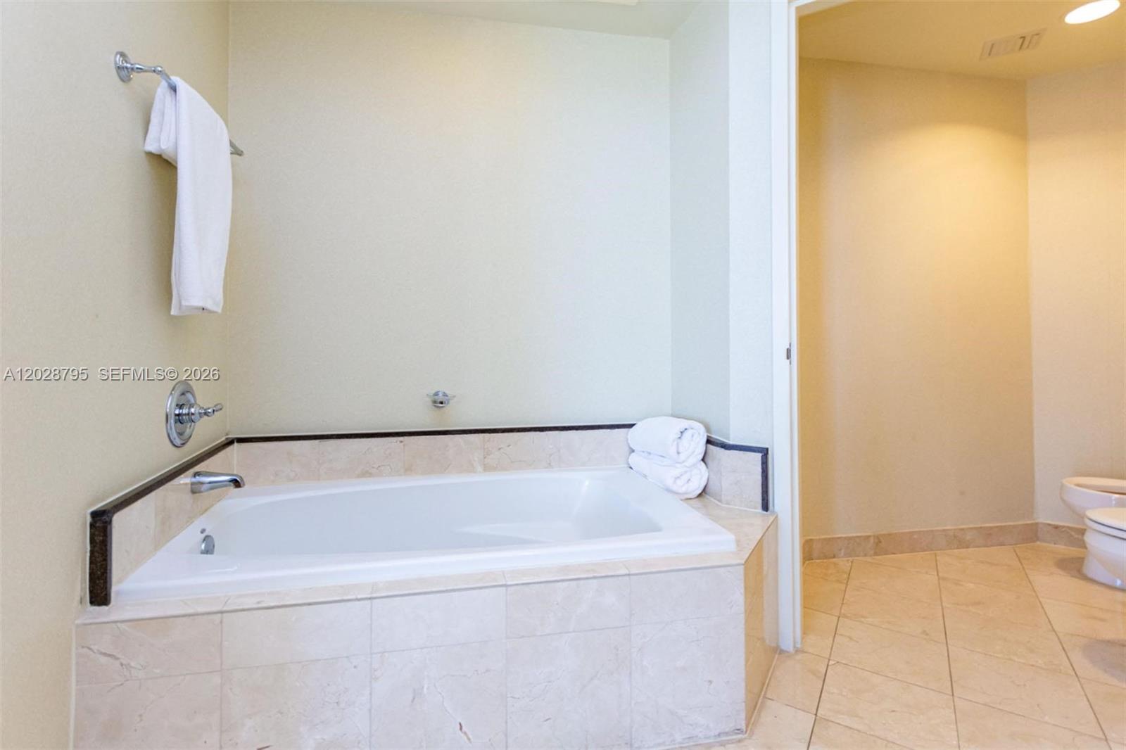 18001 Collins Ave #1414 Sunny Isles Beach, FL 33160