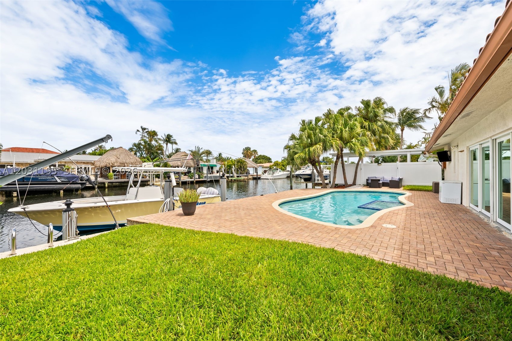 370 SE 12th Ave Pompano Beach, FL 33060