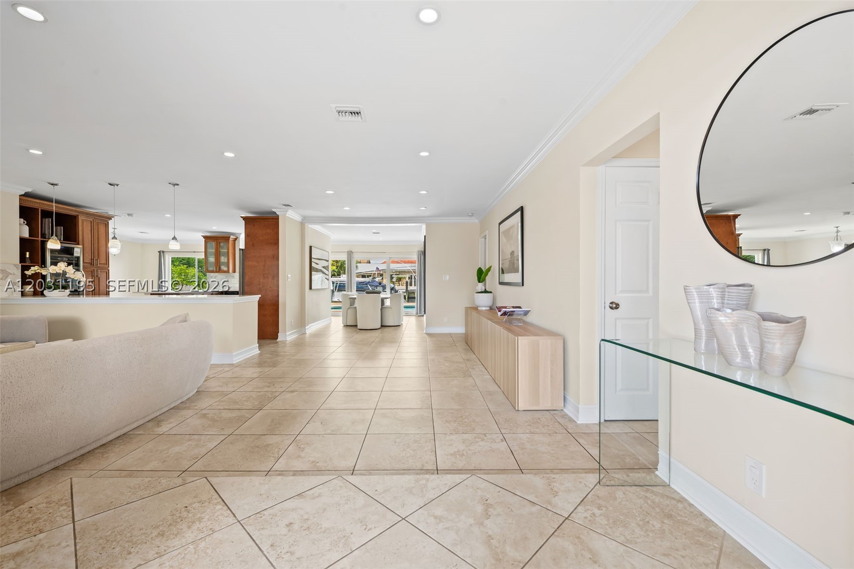370 SE 12th Ave Pompano Beach, FL 33060