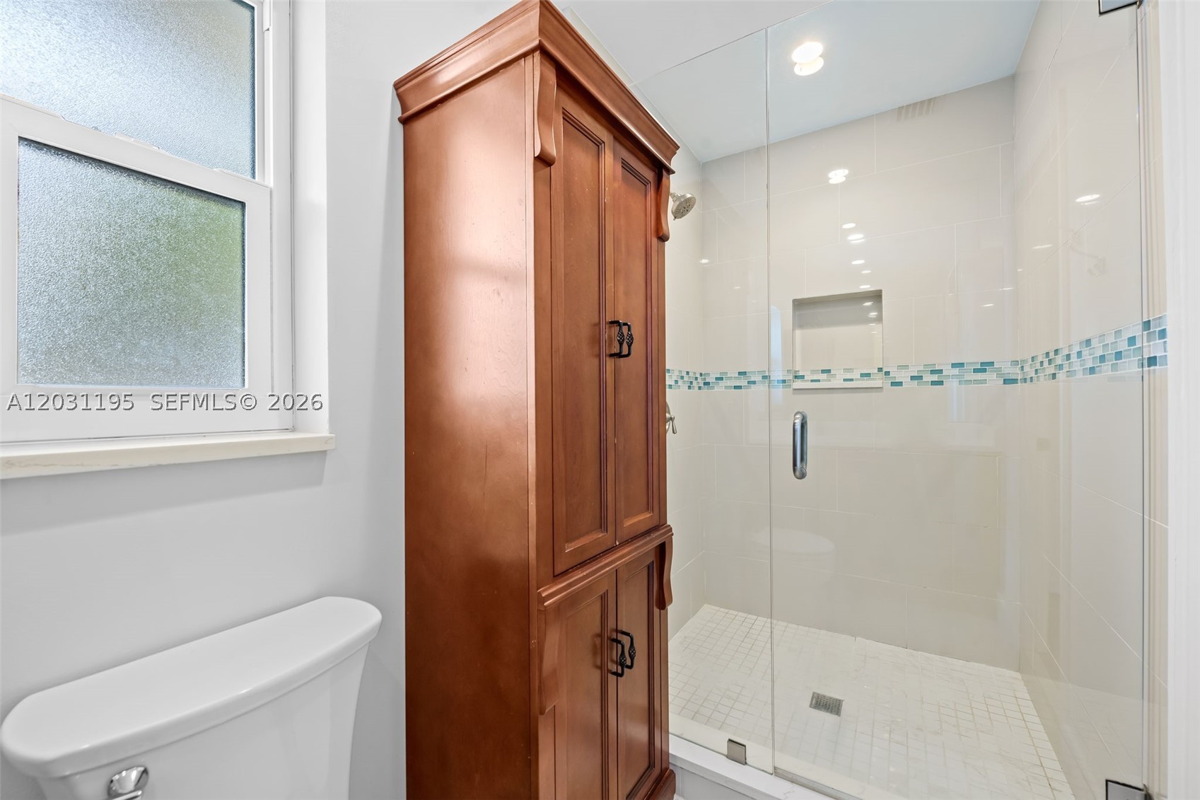 370 SE 12th Ave Pompano Beach, FL 33060