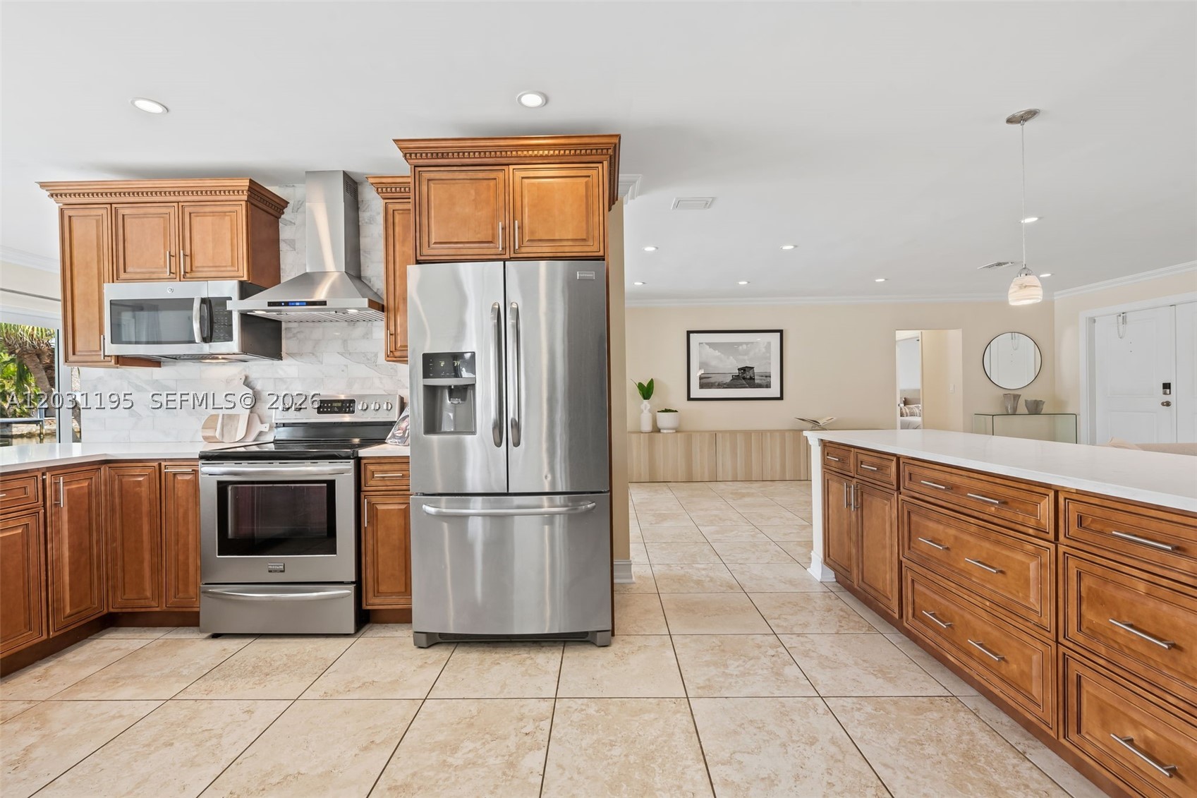 370 SE 12th Ave Pompano Beach, FL 33060