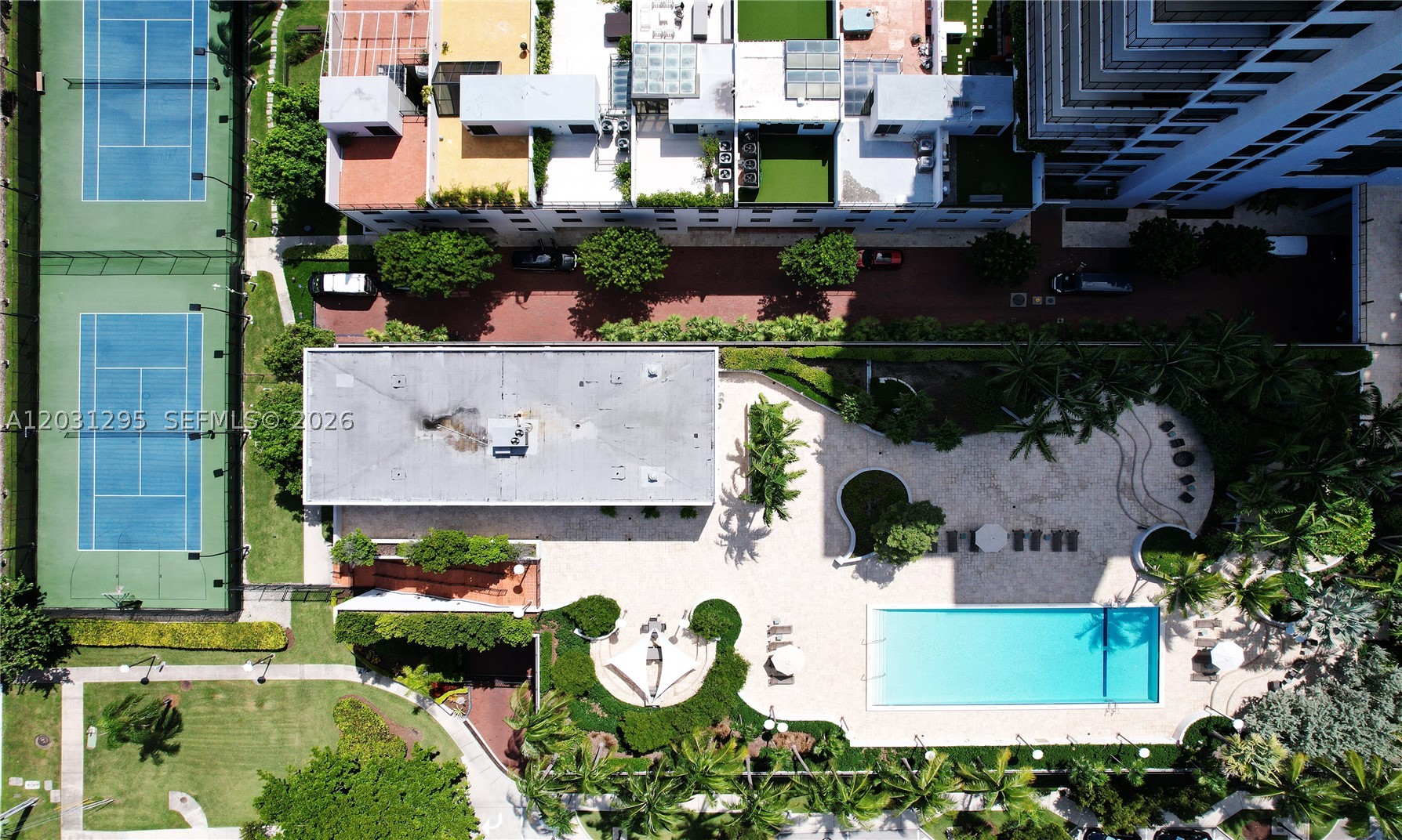 1000 Venetian Way #1703 Miami, FL 33139