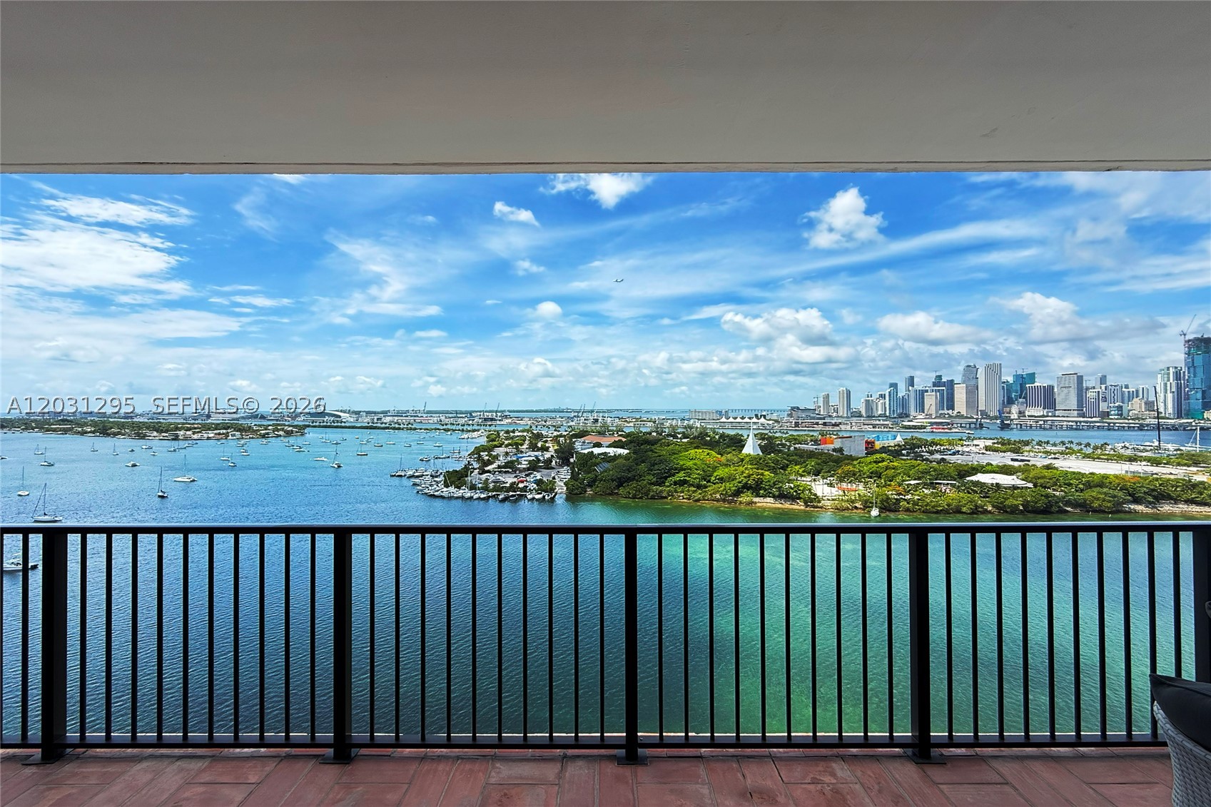 image 1000 Venetian Way2