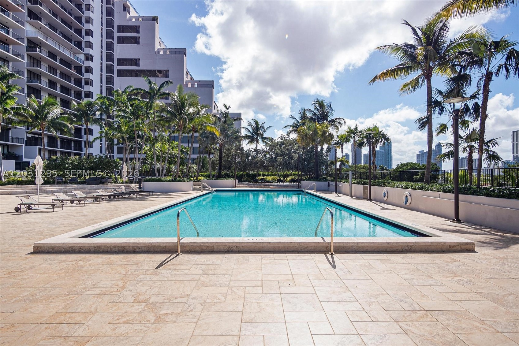 1000 Venetian Way #1703 Miami, FL 33139