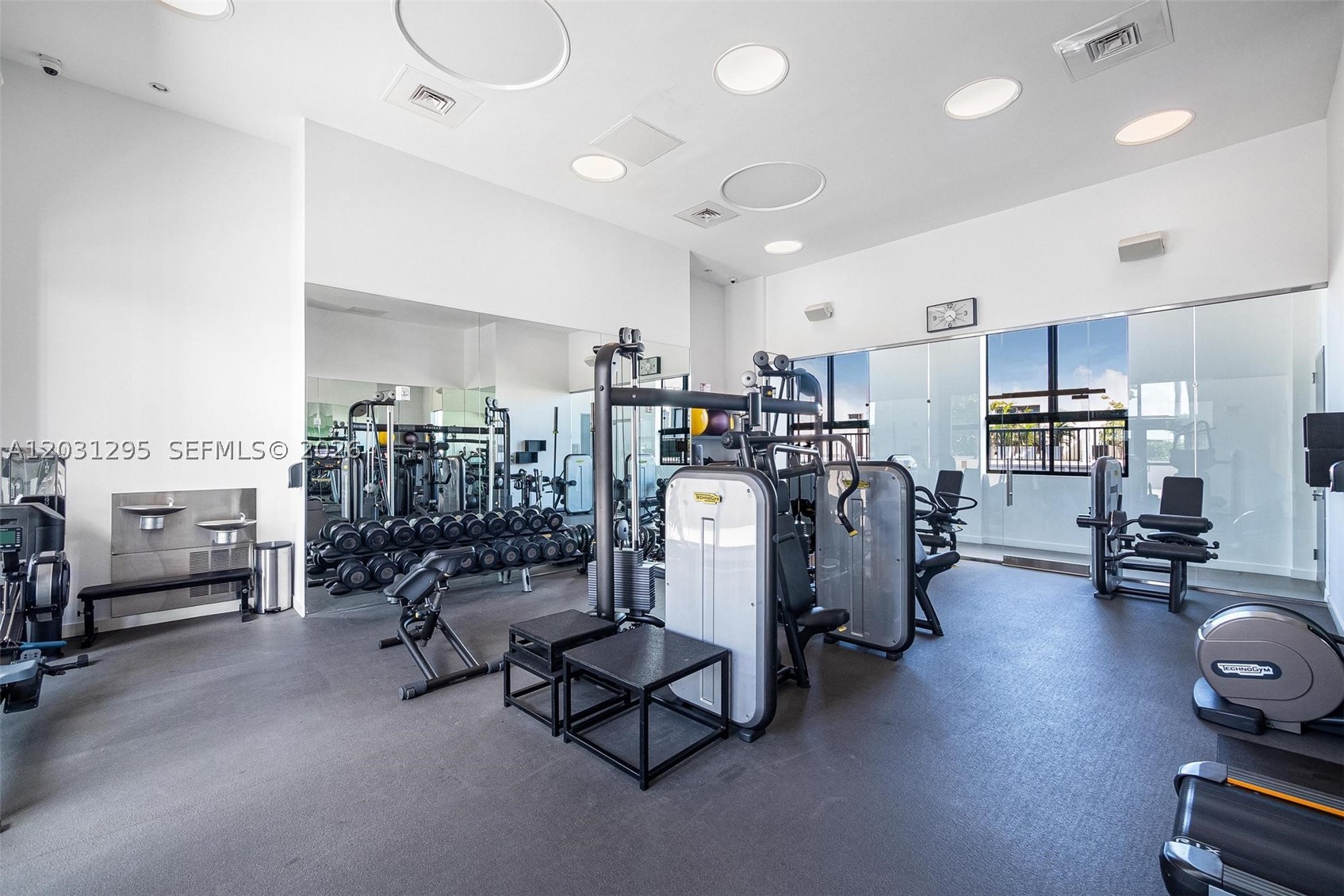 1000 Venetian Way #1703 Miami, FL 33139