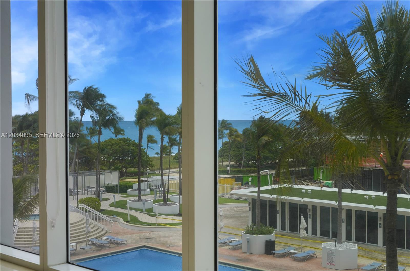 image Harbour House22