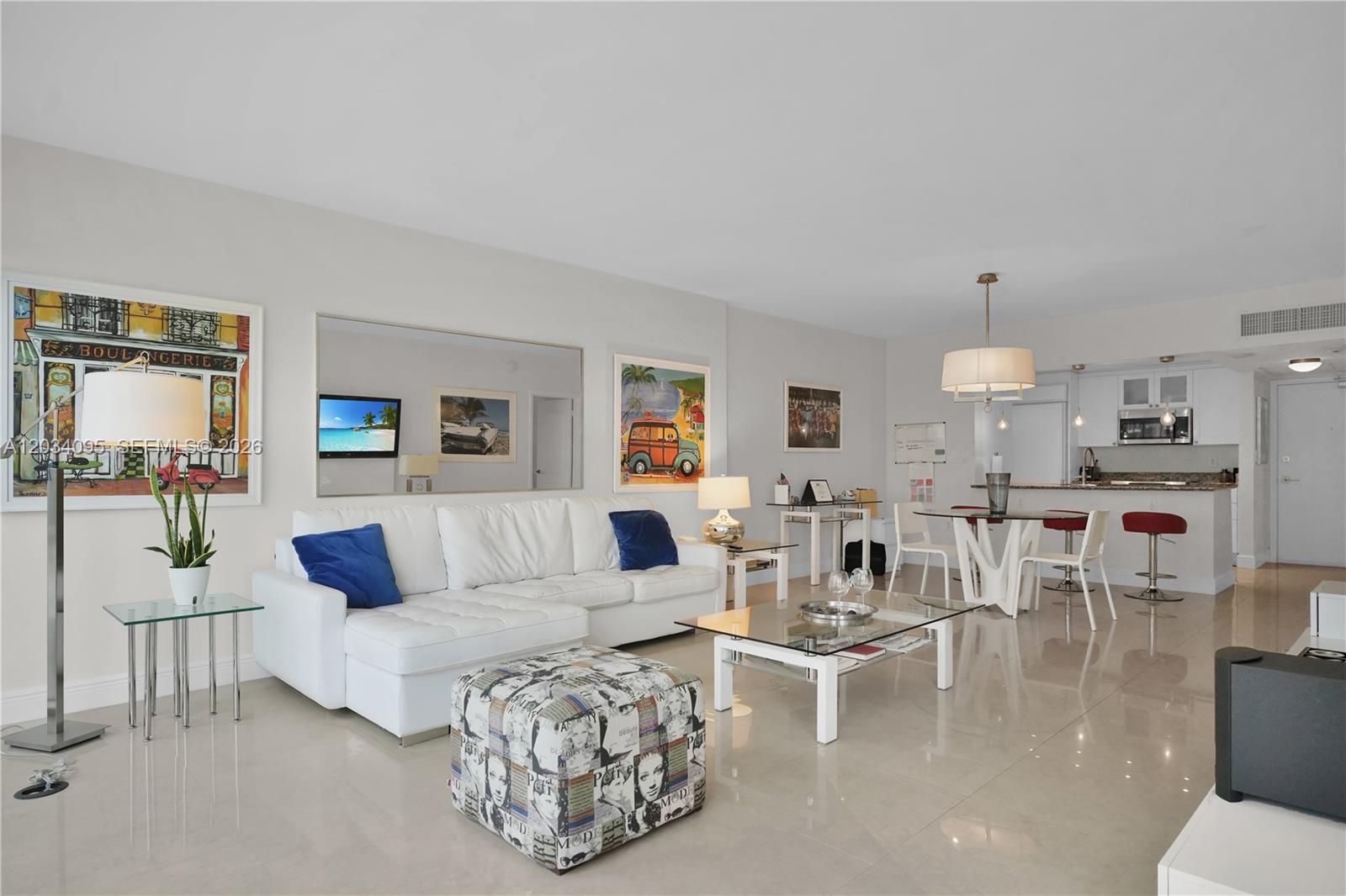 image Harbour House3