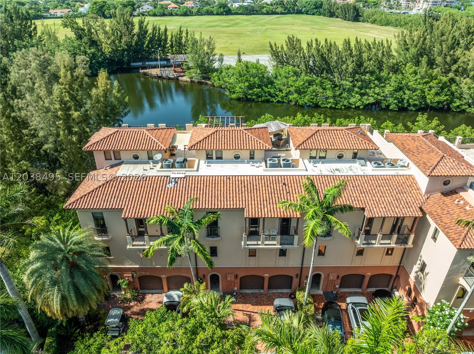 6232 Paradise Pt Dr