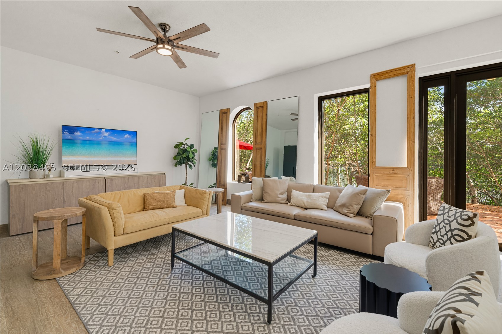 6232 Paradise Pt Dr Palmetto Bay, FL 33157