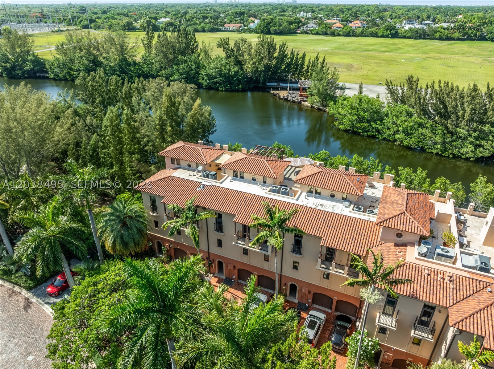6232 Paradise Pt Dr Palmetto Bay, FL 33157