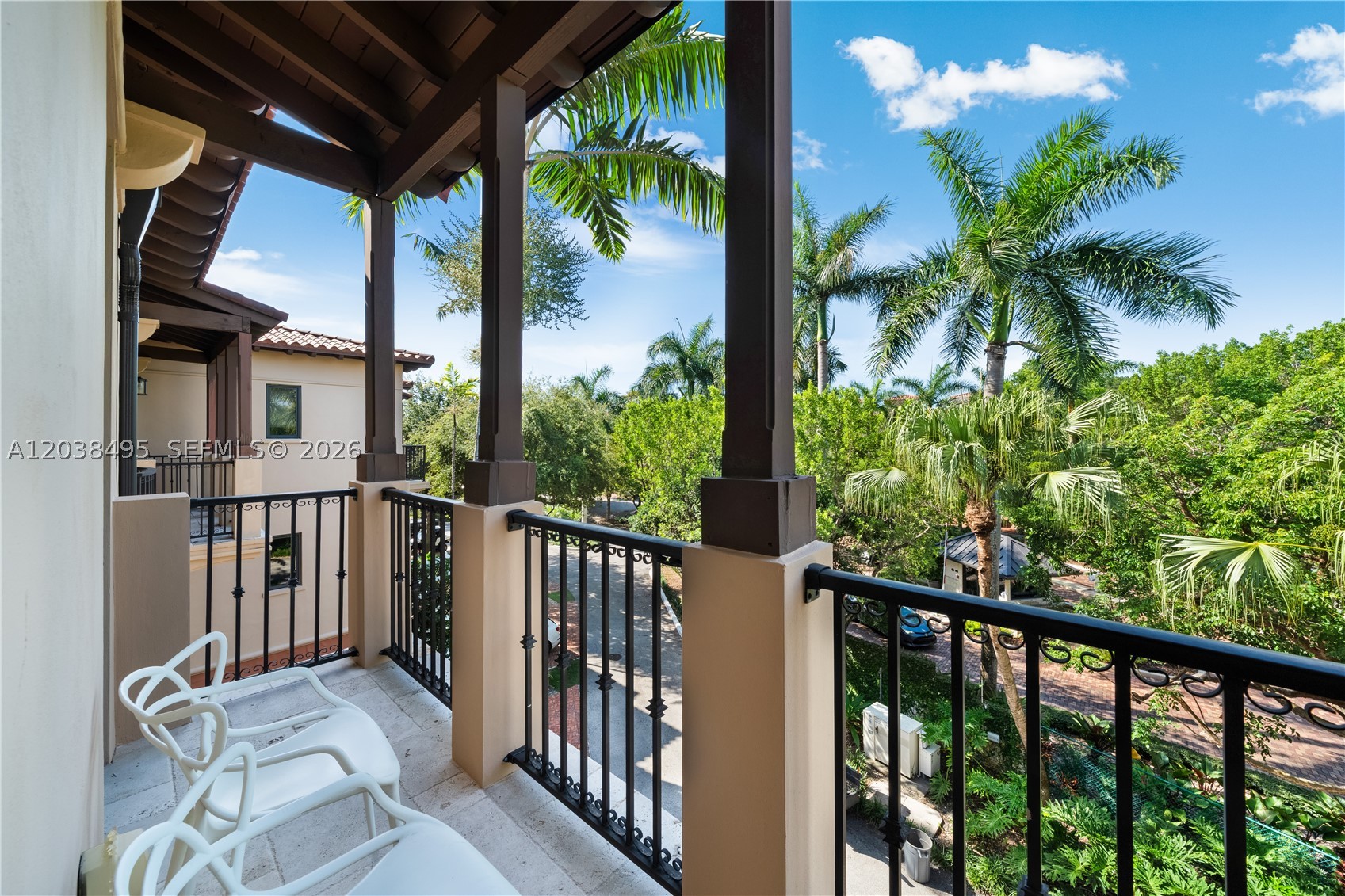 6232 Paradise Pt Dr Palmetto Bay, FL 33157