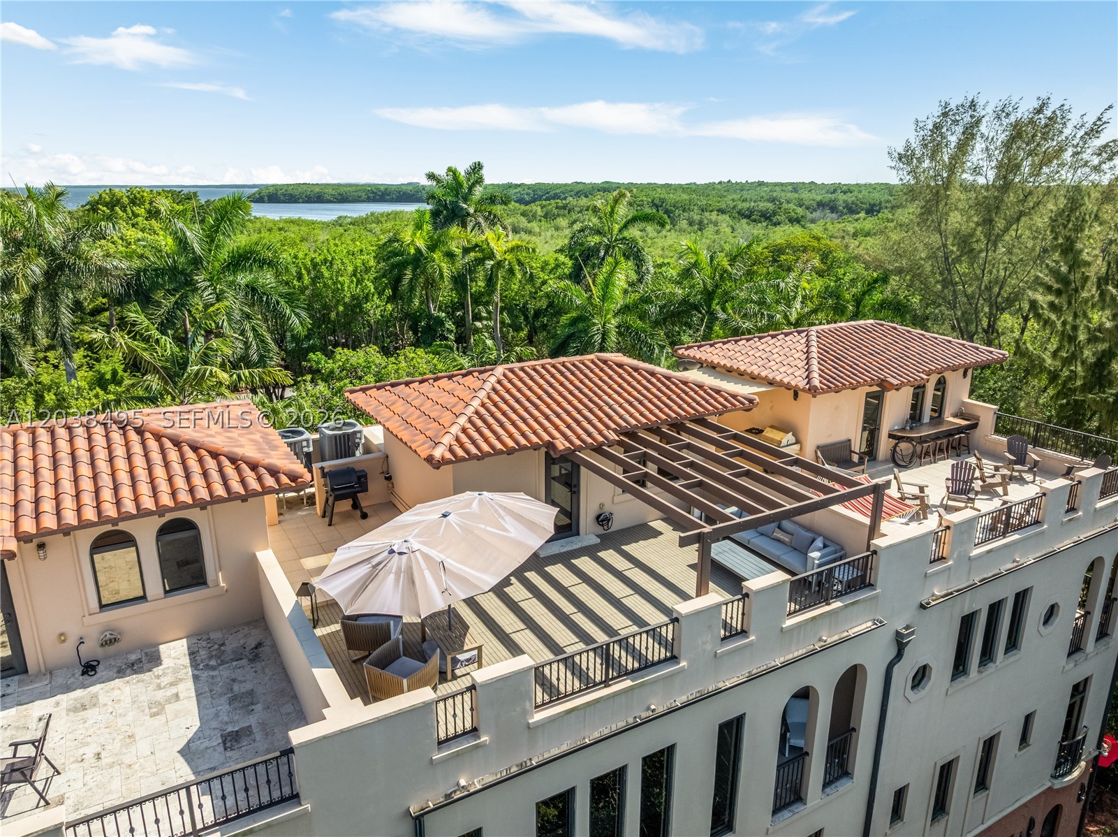 6232 Paradise Pt Dr Palmetto Bay, FL 33157