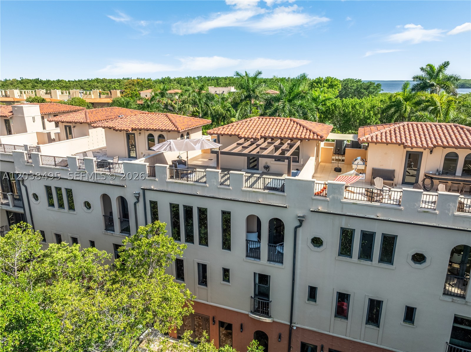 6232 Paradise Pt Dr Palmetto Bay, FL 33157