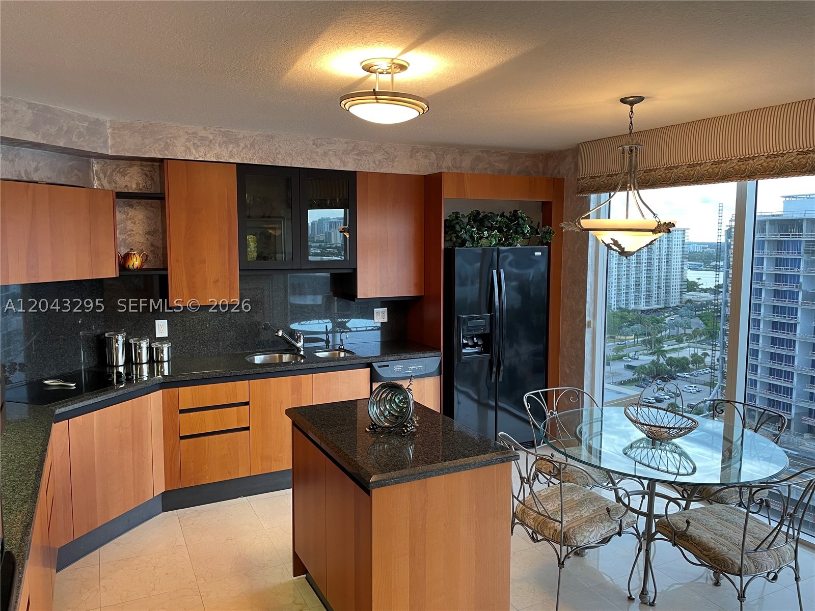 17555 Collins Ave #1906 Sunny Isles Beach, FL 33160