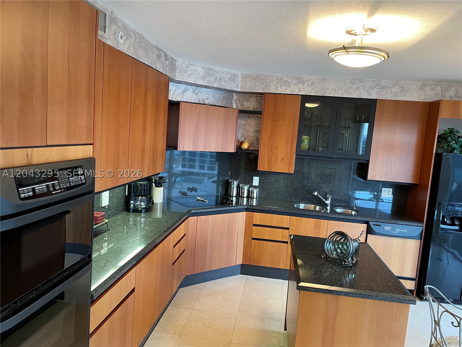17555 Collins Ave #1906 Sunny Isles Beach, FL 33160