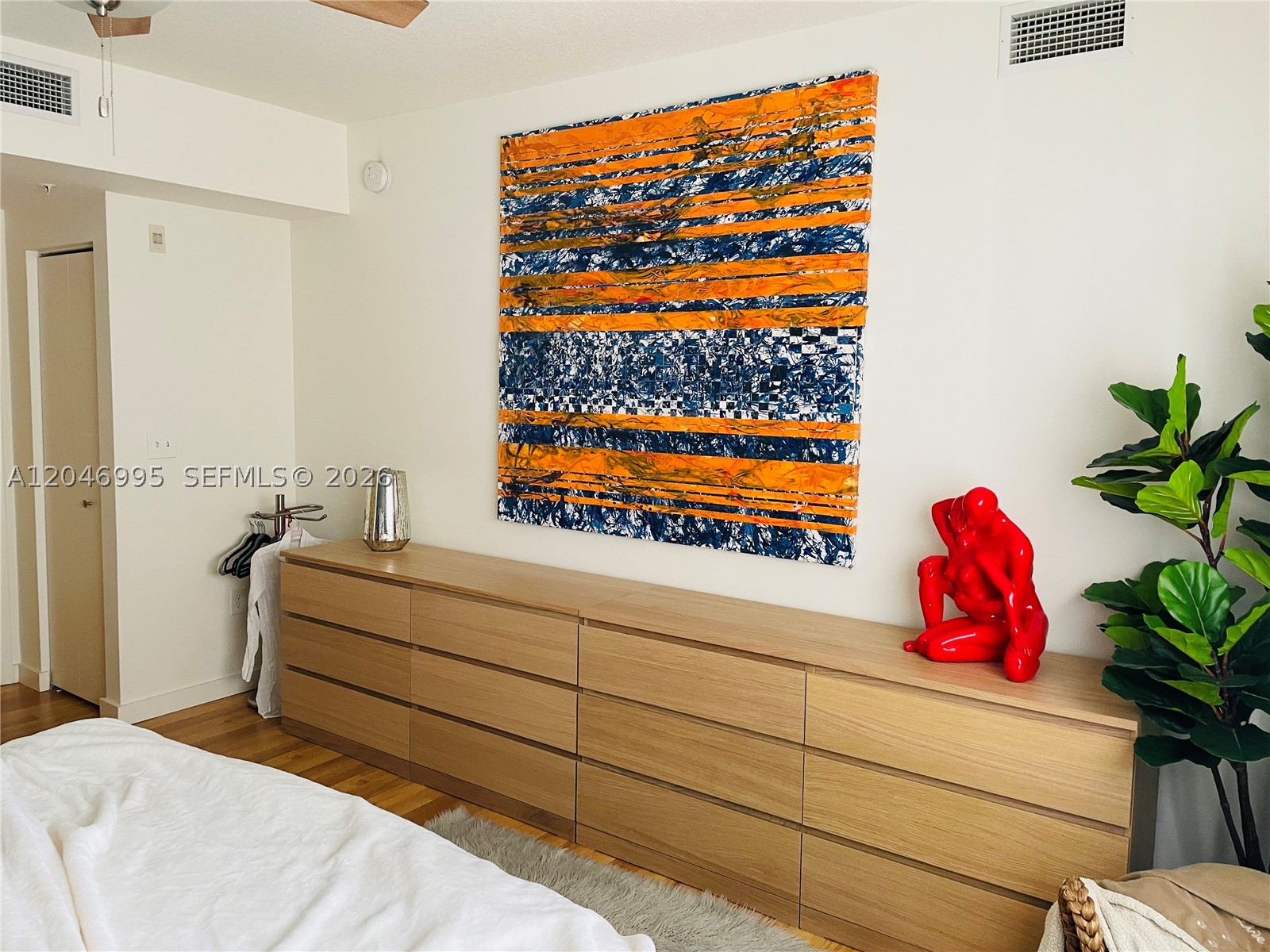image The Venture at Aventura8