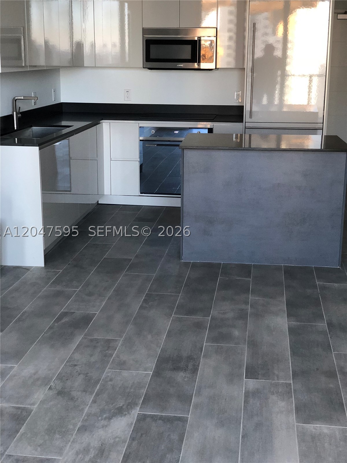 image 1010 Brickell16