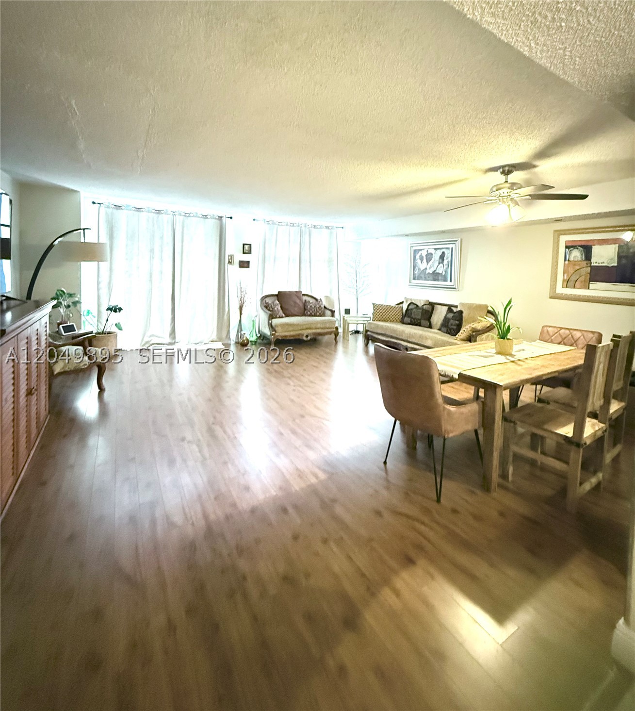 image Ten Thousand Plaza11