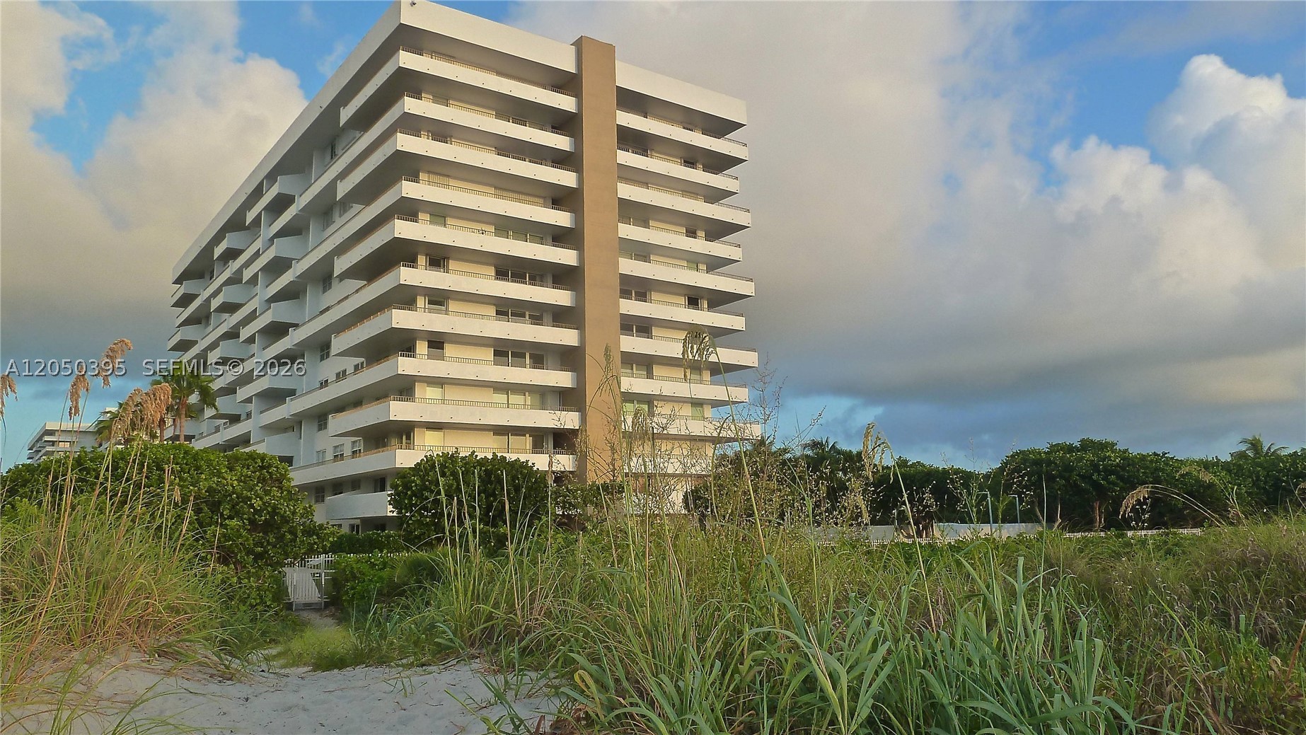 177 Ocean Ln Dr #412