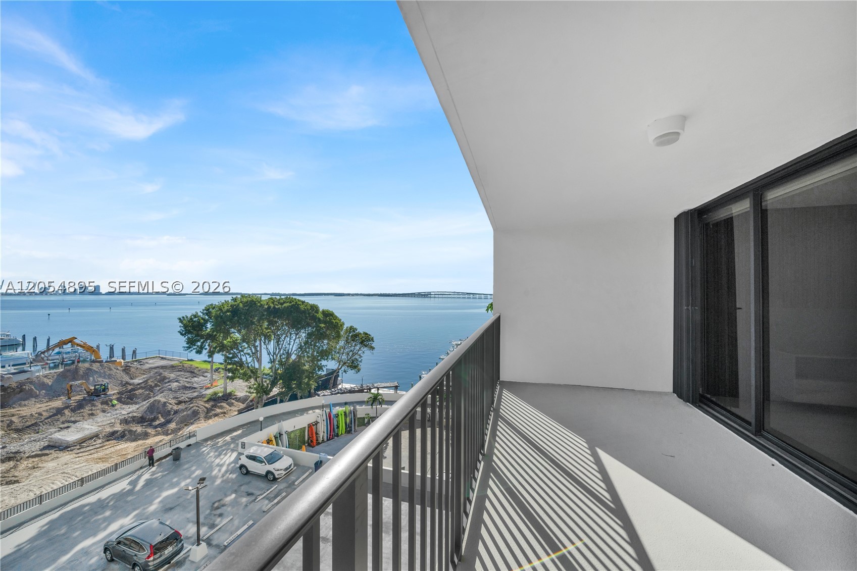 image Brickell Place I0