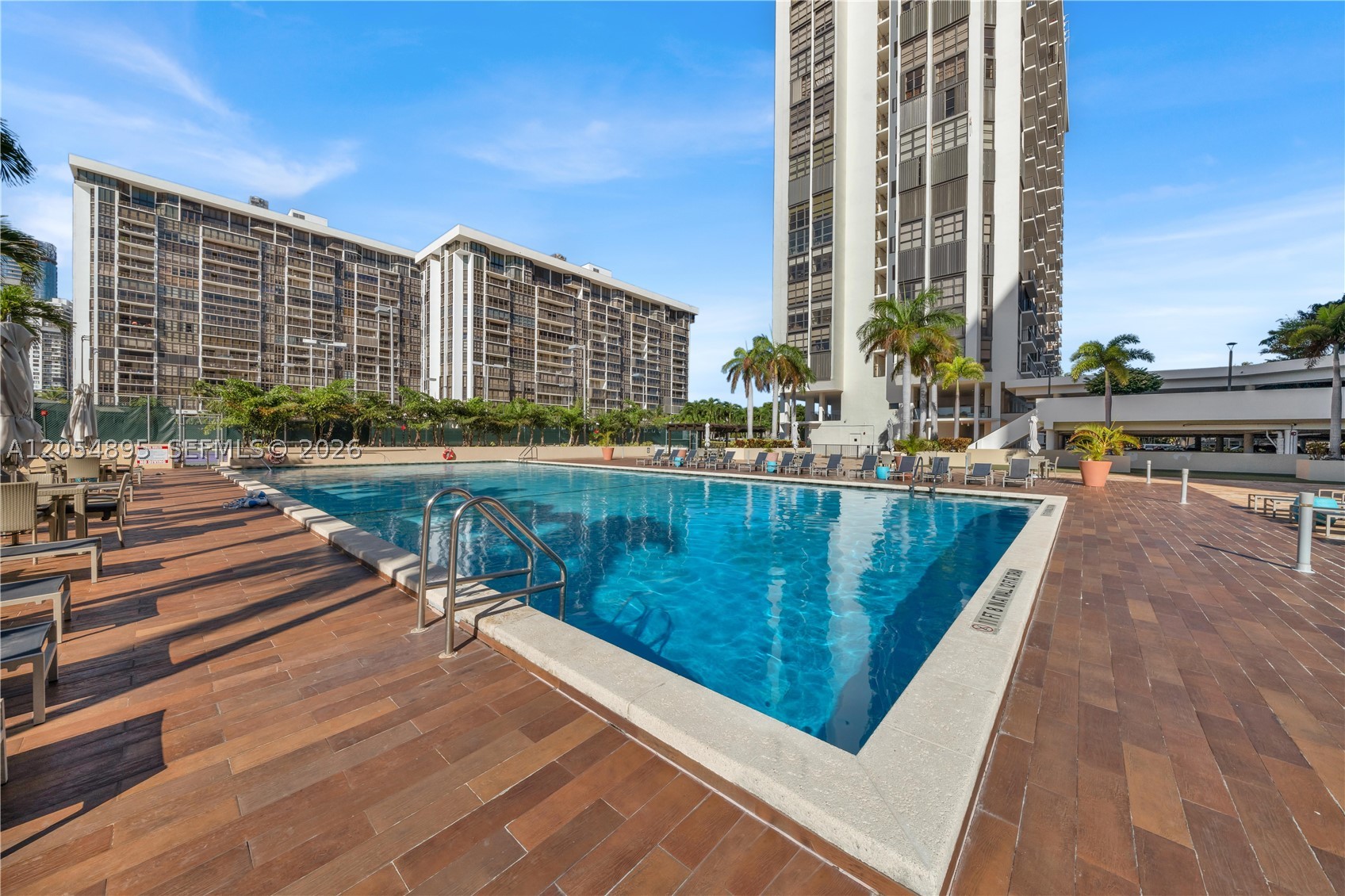 image Brickell Place I31