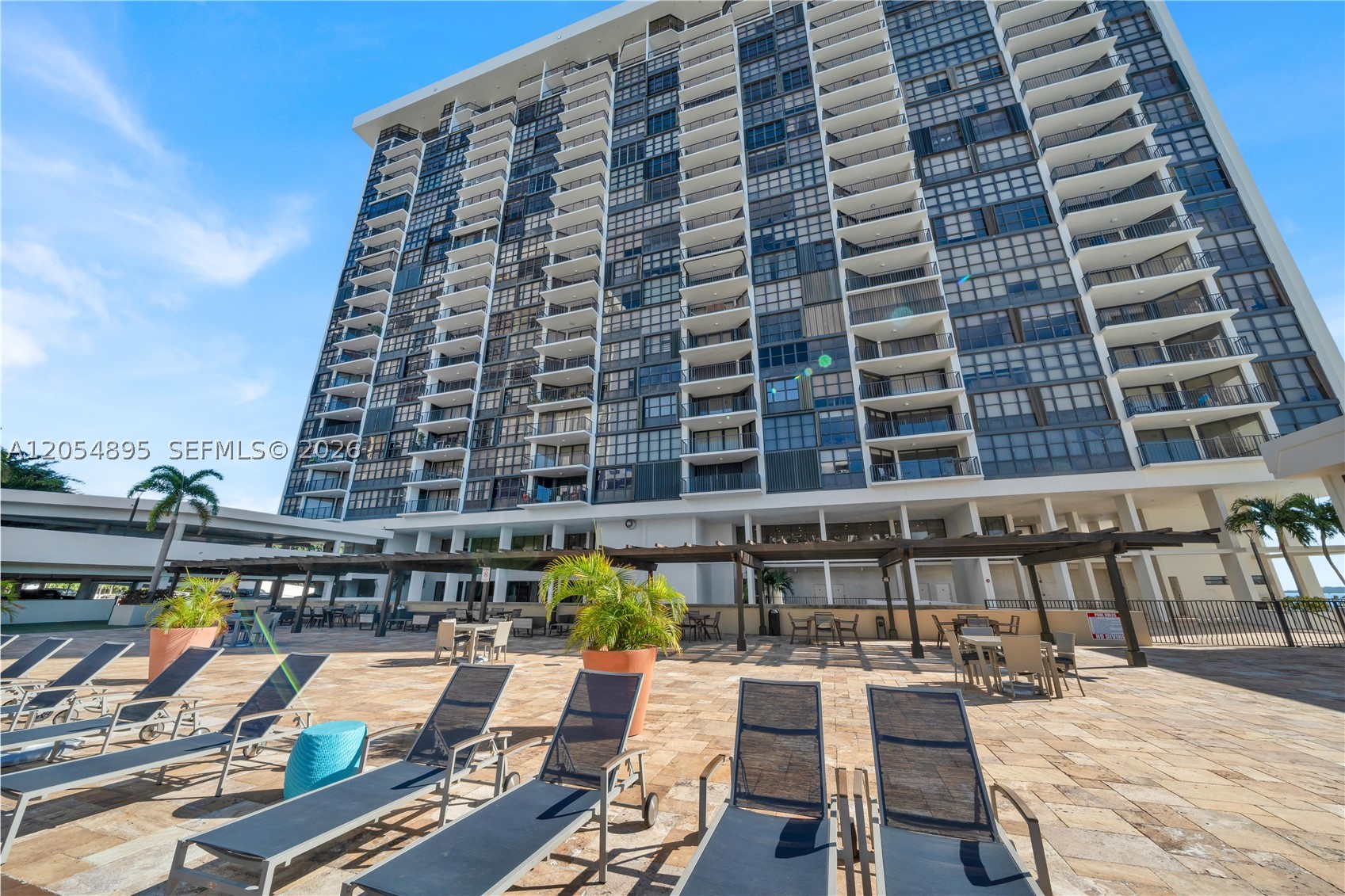 image Brickell Place I32
