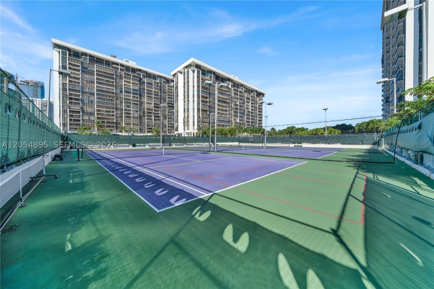 image Brickell Place I33