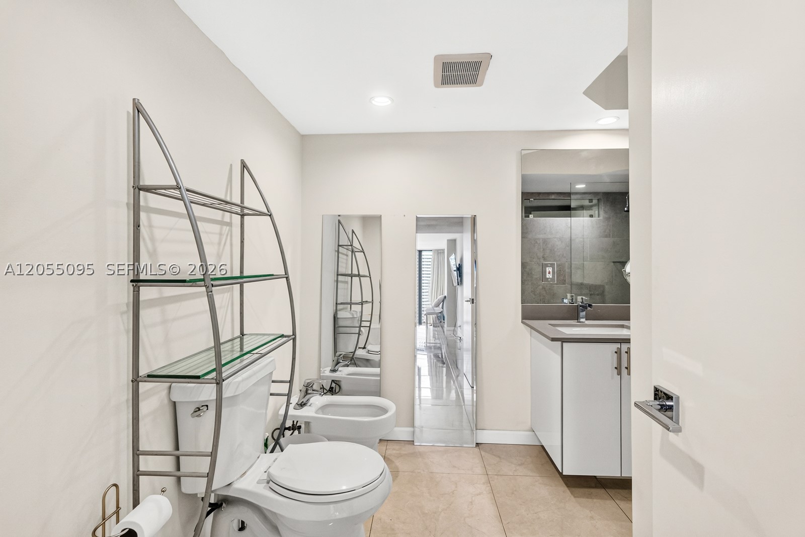 image Brickell Place II17