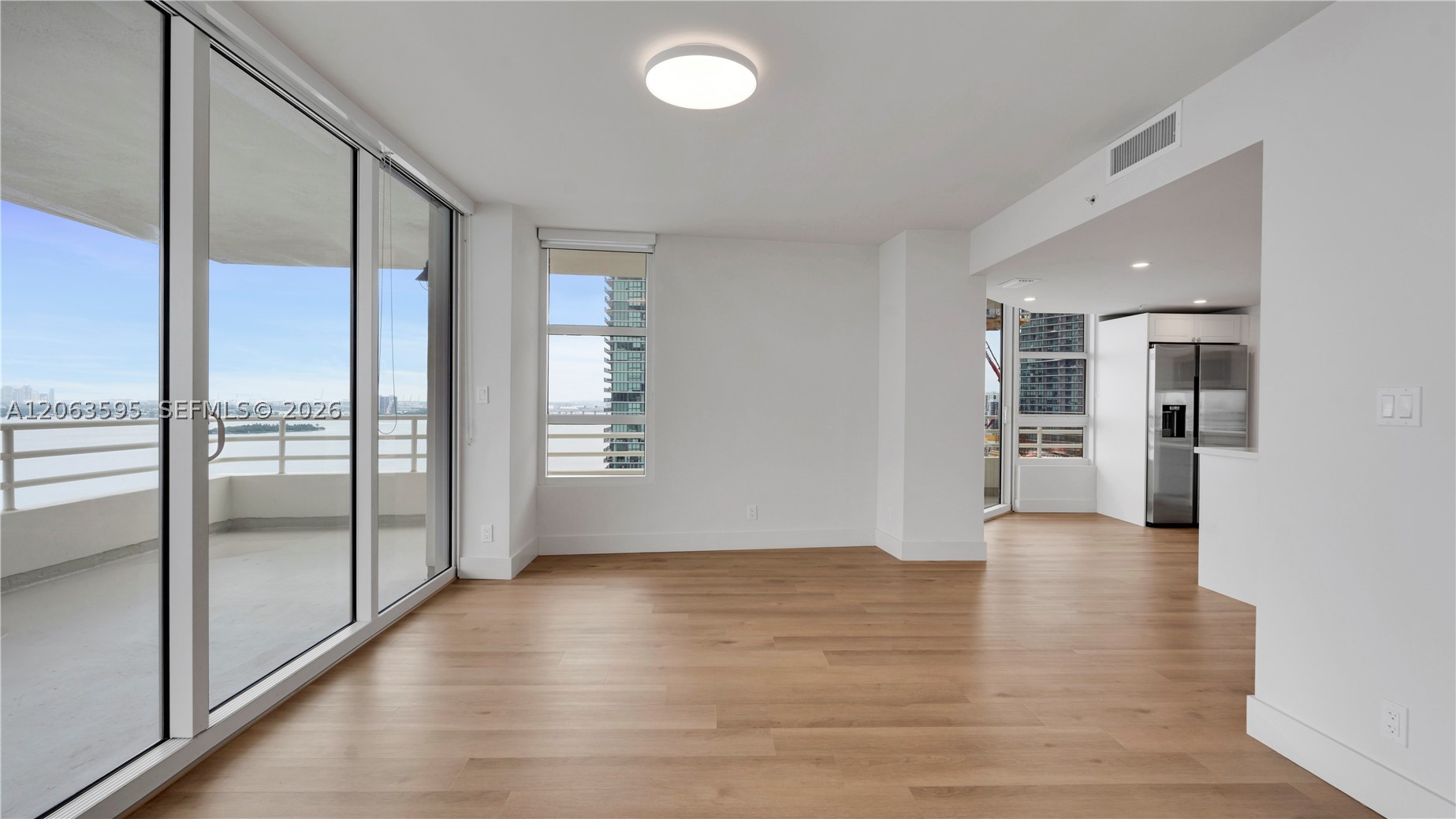 555 NE 34th St #1801 Miami, FL 33137