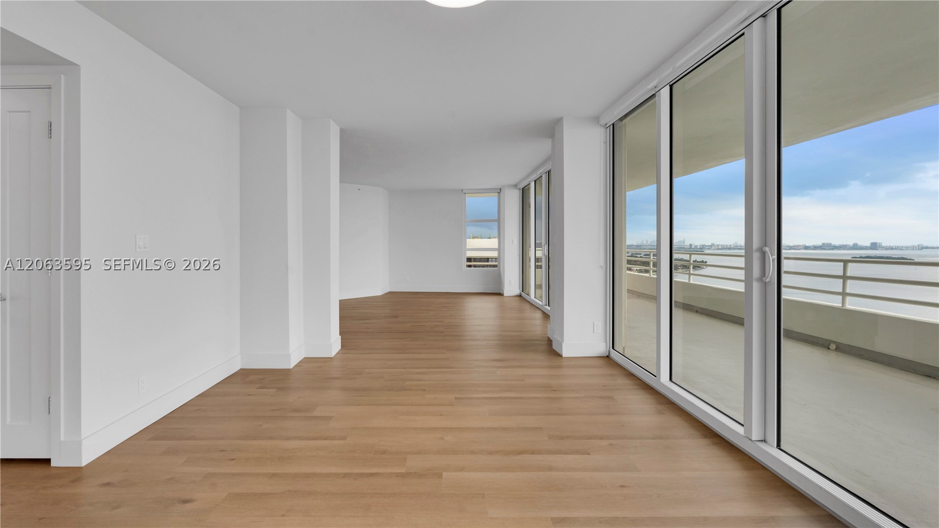 555 NE 34th St #1801 Miami, FL 33137