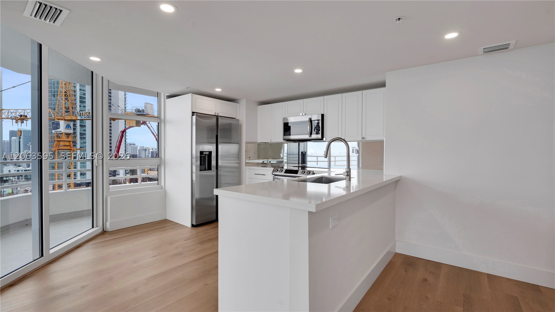 555 NE 34th St #1801 Miami, FL 33137
