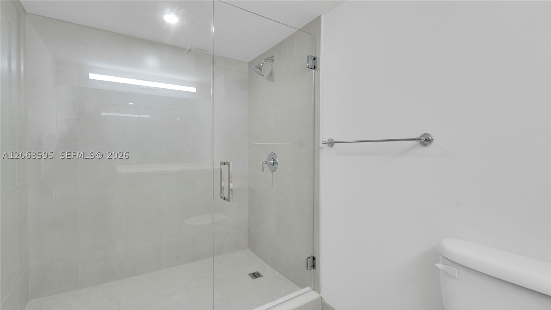 555 NE 34th St #1801 Miami, FL 33137