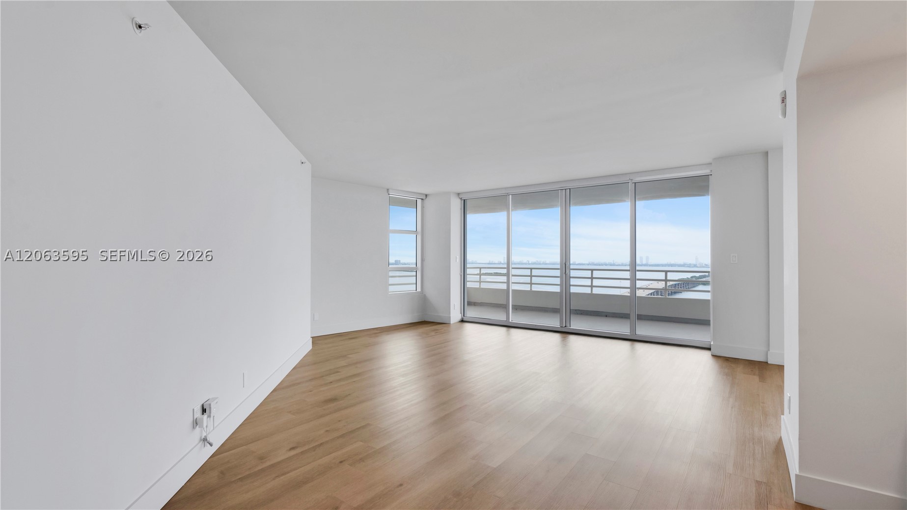 555 NE 34th St #1801 Miami, FL 33137