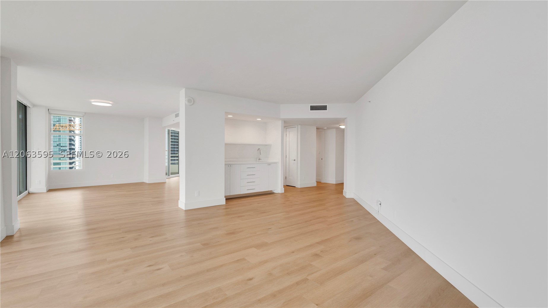 555 NE 34th St #1801 Miami, FL 33137